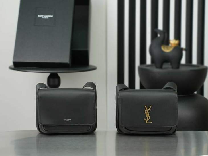 Picture of Saint Laurent Handbags _SKUfw239243336fw